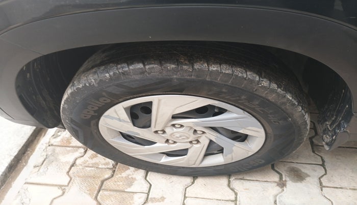 2022 Hyundai Creta EX 1.5 PETROL, Petrol, Manual, 27,391 km, tyre