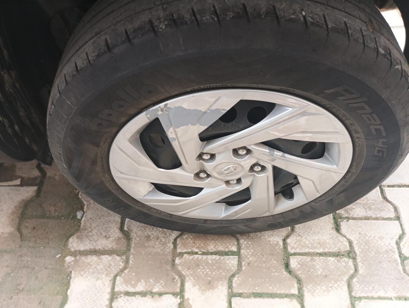 2022 Hyundai Creta EX 1.5 PETROL, Petrol, Manual, 27,391 km, tyre
