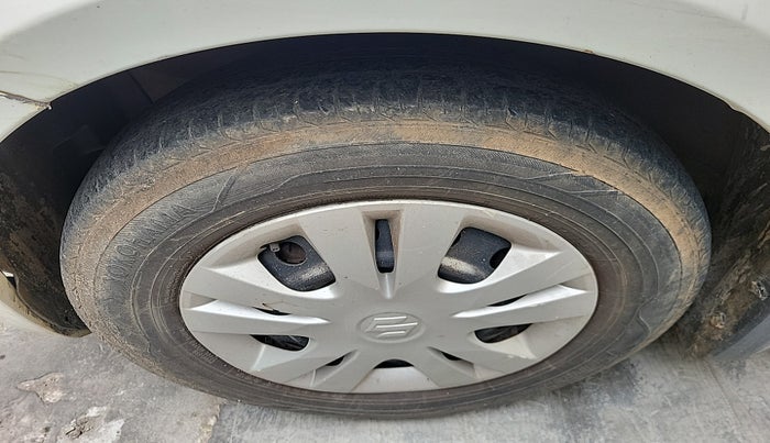 2010 Maruti Swift LDI, Diesel, Manual, 96,863 km, tyre