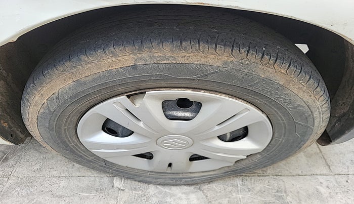 2010 Maruti Swift LDI, Diesel, Manual, 96,863 km, tyre