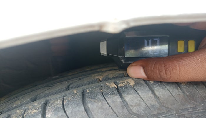 2012 Maruti Ritz VDI, Diesel, Manual, 80,682 km, tyre