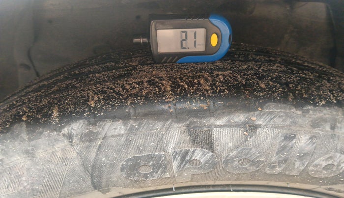 2011 Maruti SX4 VXI, Petrol, Manual, 1,47,311 km, tyre