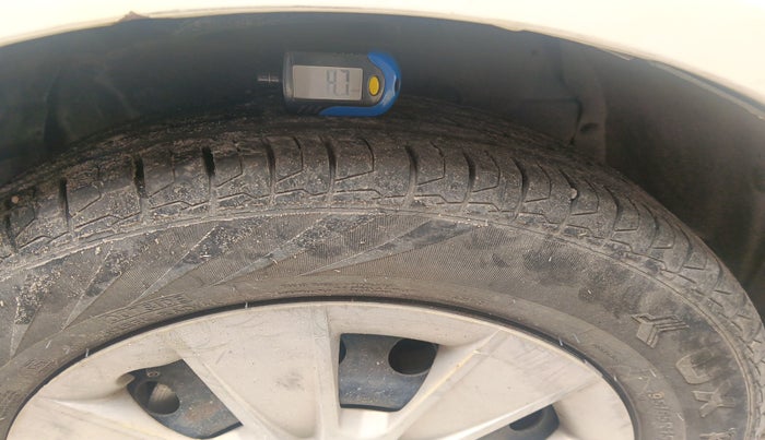 2011 Maruti SX4 VXI, Petrol, Manual, 1,47,311 km, tyre
