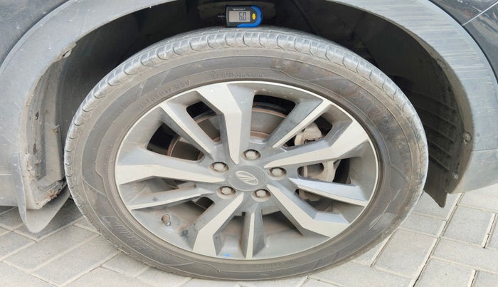 2020 Mahindra XUV300 W8 (O) 1.5 DIESEL, Diesel, Manual, 94,954 km, tyre