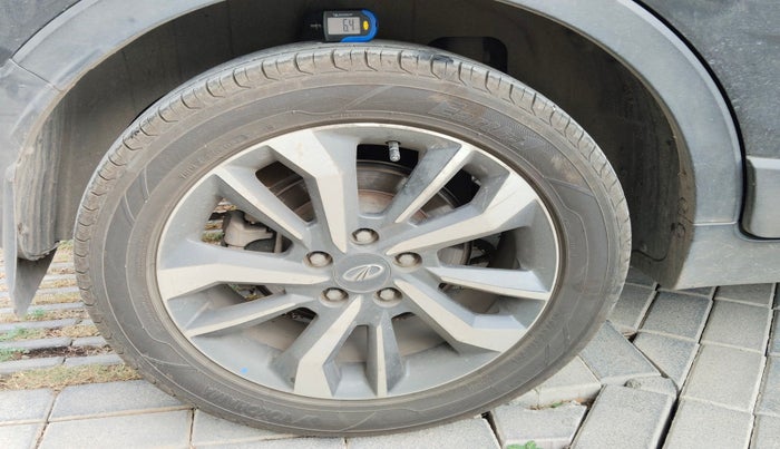 2020 Mahindra XUV300 W8 (O) 1.5 DIESEL, Diesel, Manual, 94,954 km, tyre