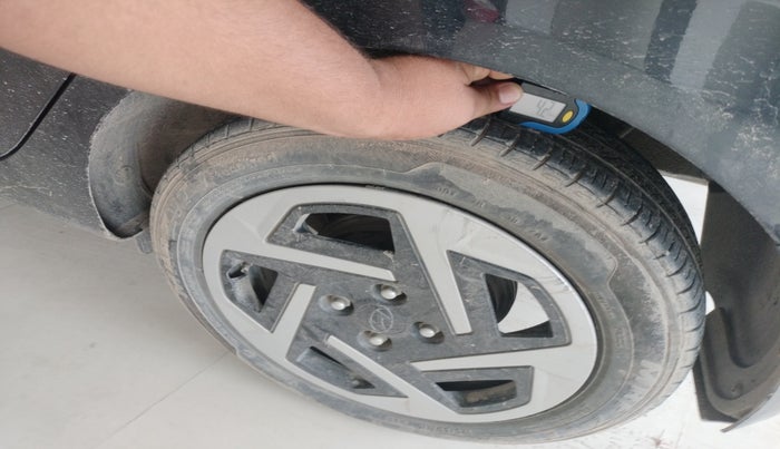 2023 Hyundai AURA S 1.2 CNG, Petrol, Manual, 39,805 km, tyre