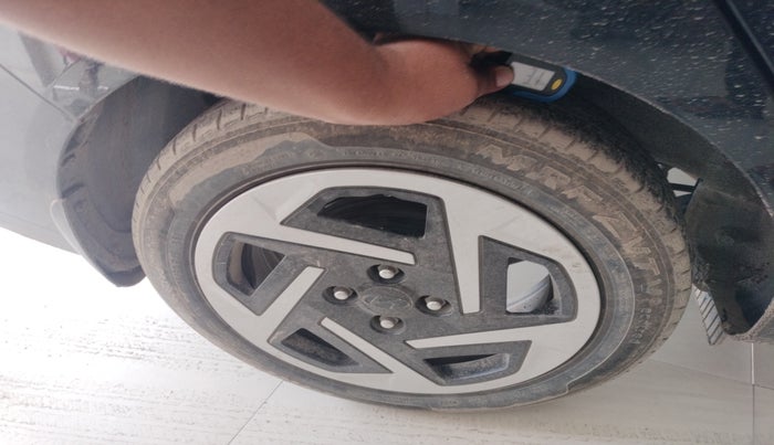2023 Hyundai AURA S 1.2 CNG, Petrol, Manual, 39,805 km, tyre