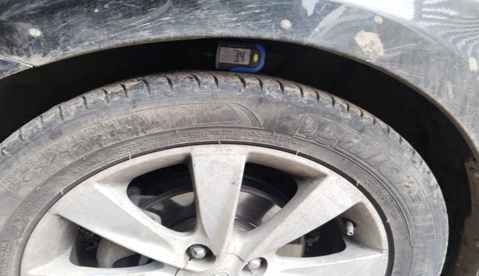 2012 Hyundai Verna FLUIDIC 1.6 CRDI SX, Diesel, Manual, 1,97,233 km, tyre