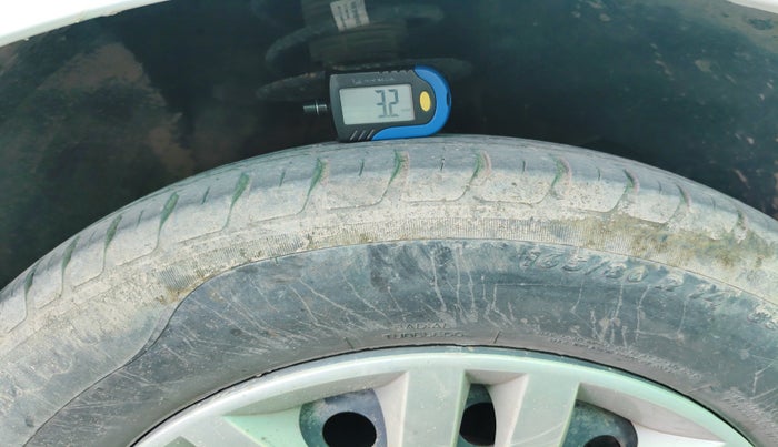 2018 Maruti Dzire VXI, Petrol, Manual, 45,530 km, tyre