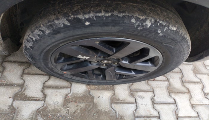 2022 Tata Harrier XZ PLUS 2.0L DARK EDITION, Diesel, Manual, 80,694 km, tyre