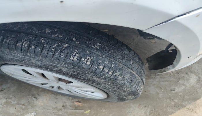 2016 Maruti Swift Dzire VXI, Petrol, Manual, 76,225 km, tyre