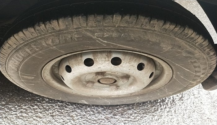 2010 Maruti Alto LXI, Petrol, Manual, 1,21,666 km, tyre