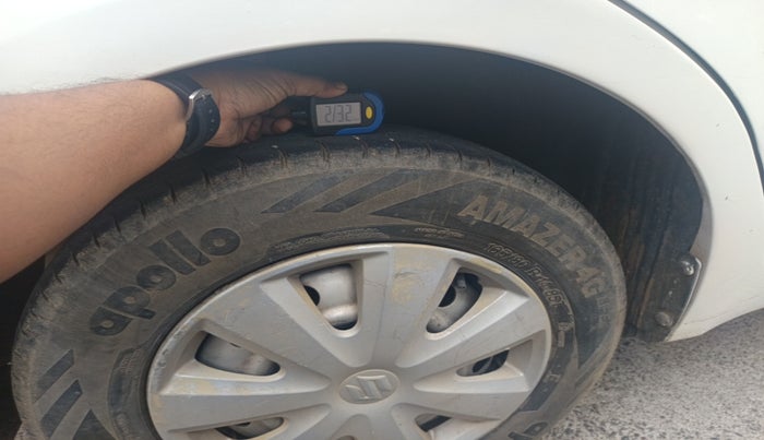 2010 Maruti Swift Dzire LDI, Diesel, Manual, 2,00,572 km, tyre