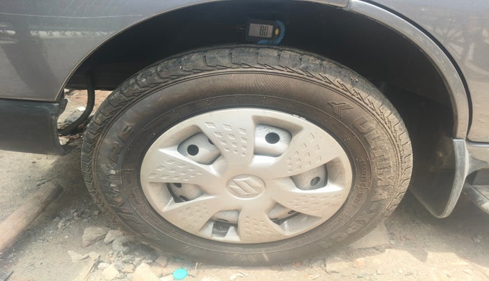 2024 Maruti Eeco 5 STR AC, Petrol, Manual, 4,341 km, tyre