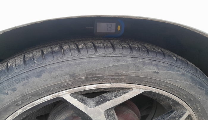 2011 Hyundai Accent GLE, Petrol, Manual, 1,41,905 km, tyre
