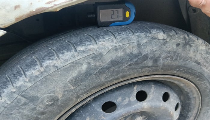 2018 Maruti Dzire VDI, Diesel, Manual, 1,29,184 km, tyre