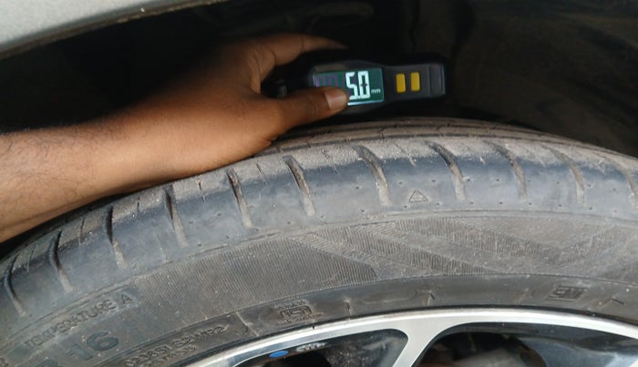 2021 Maruti Baleno ALPHA PETROL 1.2, Petrol, Manual, 27,500 km, tyre