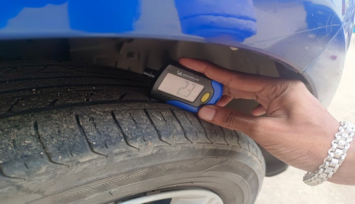 2018 Ford Ecosport TREND+ 1.5L DIESEL, Diesel, Manual, 1,07,167 km, tyre