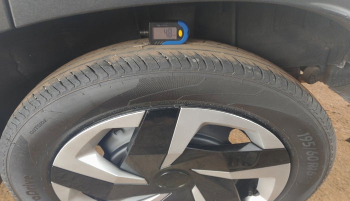 2023 Nissan MAGNITE XE, Petrol, Manual, 52,476 km, tyre