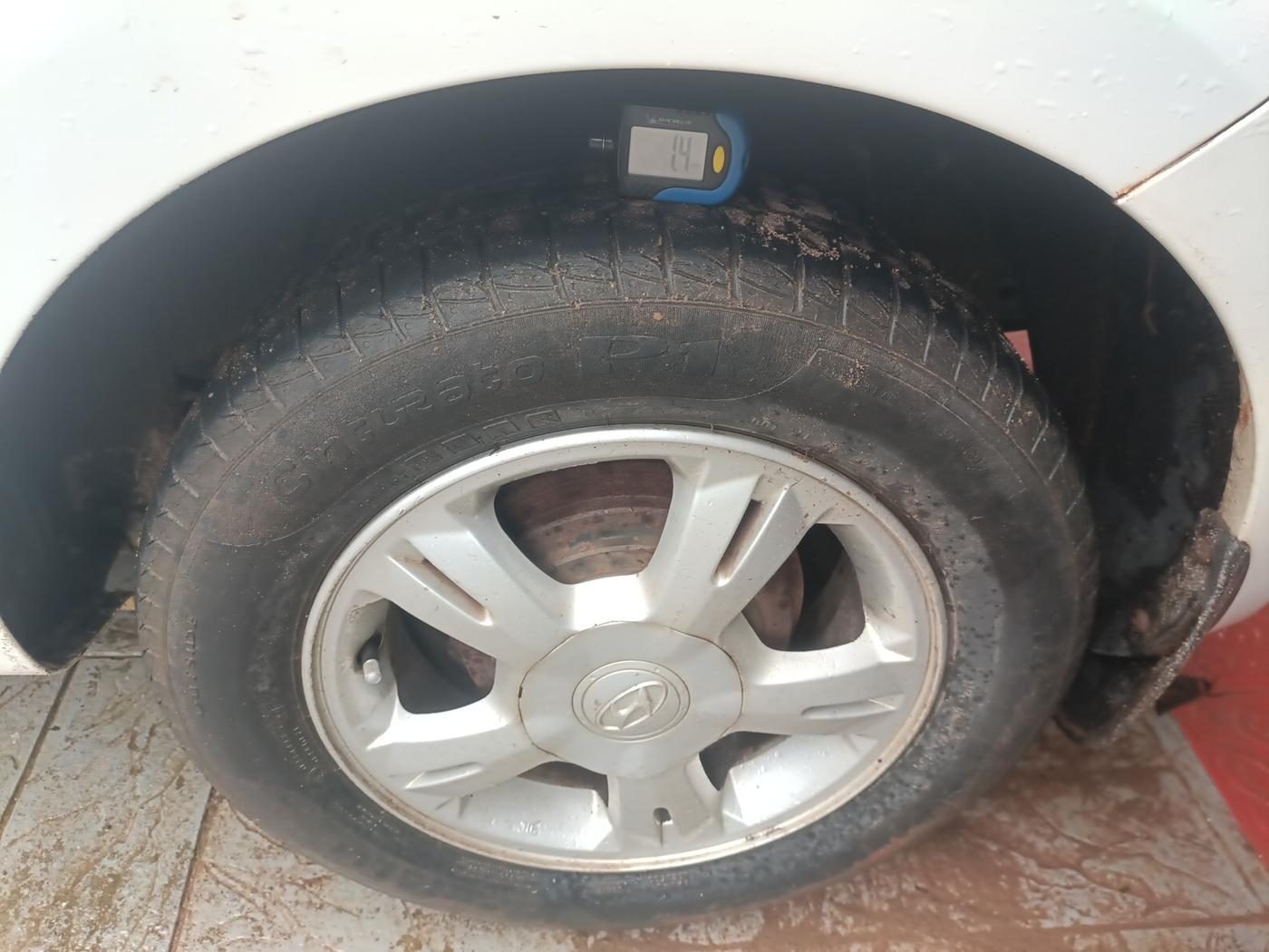 2011 Hyundai i20 ASTA 1.2, Petrol, Manual, 95,966 km, tyre