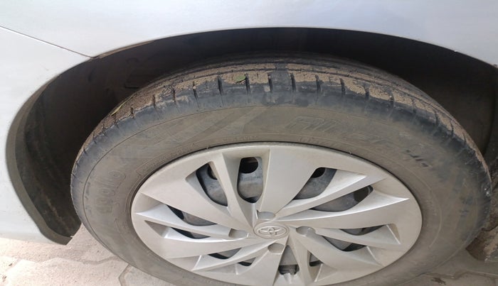 2022 Toyota Glanza S, Petrol, Manual, 52,908 km, tyre