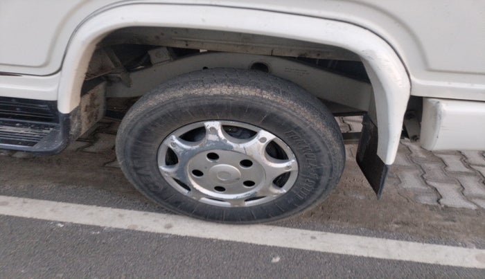 2019 Mahindra Bolero POWER PLUS SLE, Diesel, Manual, 74,924 km, tyre