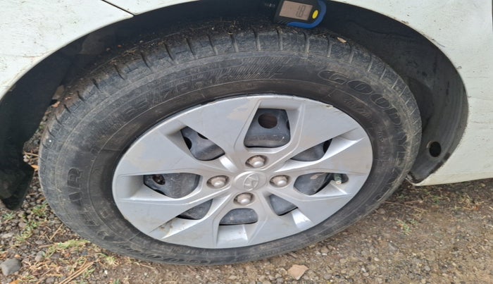 2017 Hyundai XCENT PRIME T CRDI, Diesel, Manual, 1,40,956 km, tyre