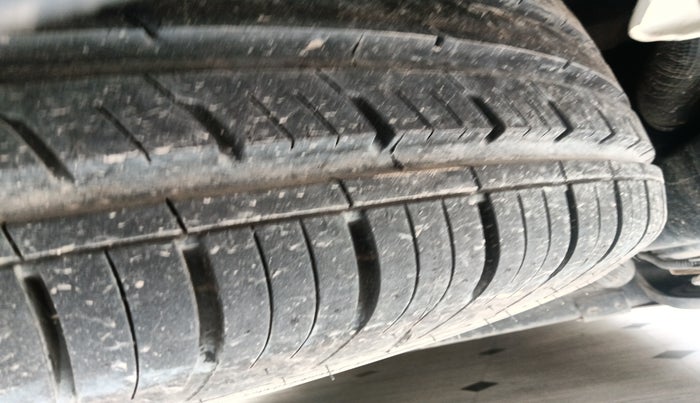 2021 Tata Safari XTA PLUS, Diesel, Automatic, 65,275 km, tyre