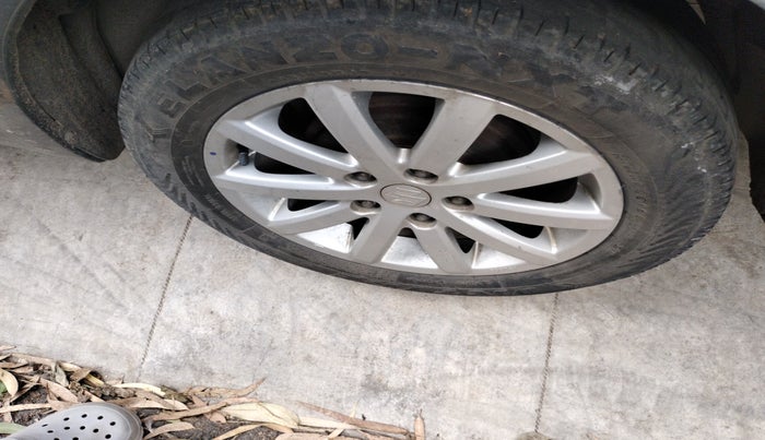 2010 Maruti SX4 ZXI, Petrol, Manual, 91,008 km, tyre