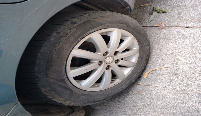 2010 Maruti SX4 ZXI, Petrol, Manual, 91,008 km, tyre