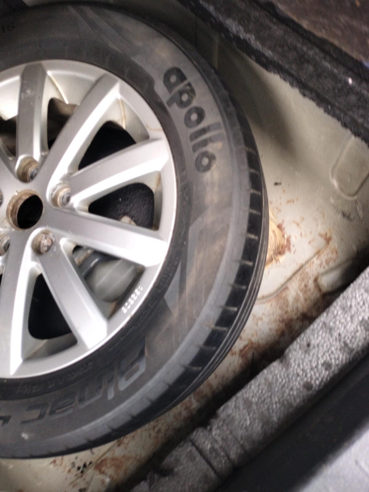 2010 Maruti SX4 ZXI, Petrol, Manual, 91,008 km, tyre