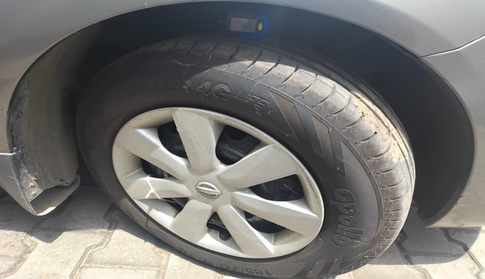 2012 Nissan Sunny XL, Petrol, Manual, 1,12,535 km, tyre