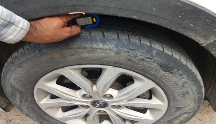 2019 Hyundai Creta SX 1.6 DIESEL, Diesel, Manual, 1,21,656 km, tyre
