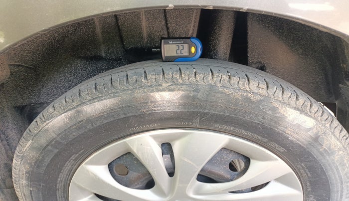 2019 Maruti Swift VXI, Petrol, Manual, 50,972 km, tyre