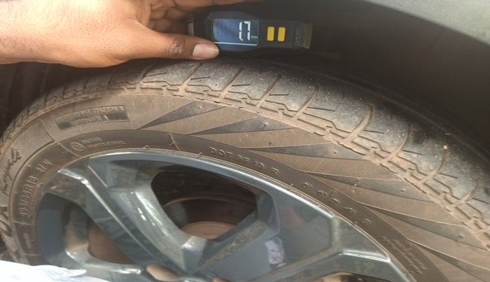 2022 Tata ALTROZ XE PLUS PETROL, Petrol, Manual, 26,969 km, tyre