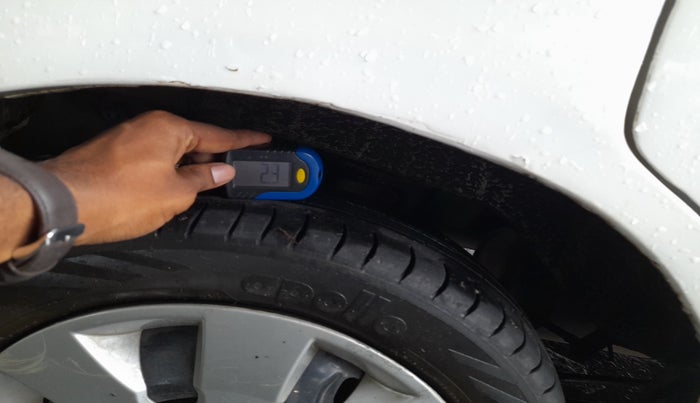 2016 Maruti Alto K10 VXI, Petrol, Manual, 69,667 km, tyre