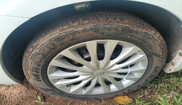 2016 Maruti Ciaz VXI+, Petrol, Manual, 1,06,154 km, tyre
