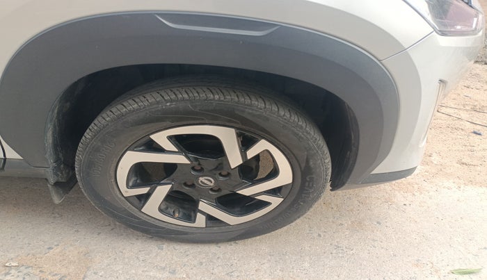 2021 Nissan MAGNITE XV PREMIUM, Petrol, Manual, 47,573 km, tyre