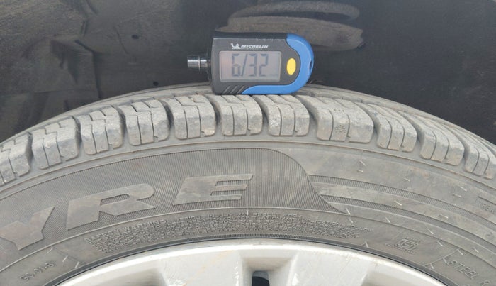 2014 Maruti Swift Dzire VXI, Petrol, Manual, 87,857 km, tyre