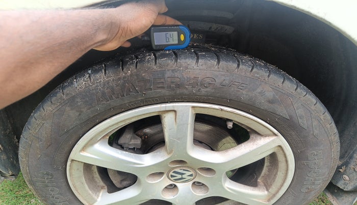 2012 Volkswagen Vento HIGHLINE PETROL AT, Petrol, Automatic, 1,38,944 km, tyre