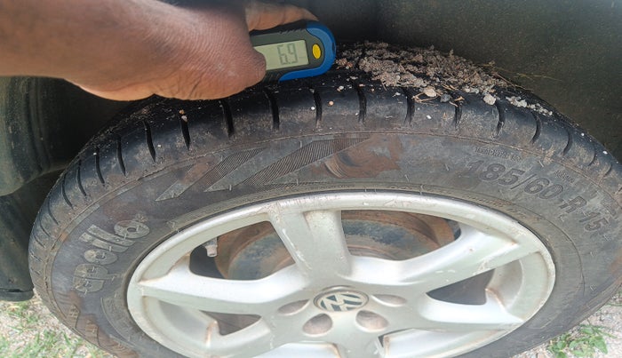 2012 Volkswagen Vento HIGHLINE PETROL AT, Petrol, Automatic, 1,38,944 km, tyre