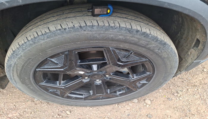 2024 Tata Safari ACCOMPLISHED DARK EDITION AT, Diesel, Automatic, 41,092 km, tyre