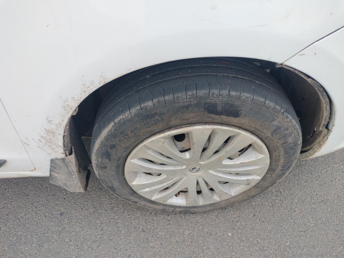 2012 Maruti Ertiga VDI, Diesel, Manual, 1,10,840 km, tyre