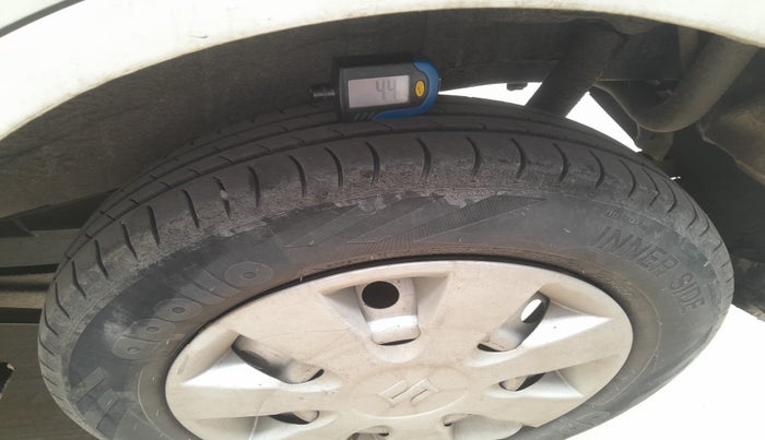 2015 Maruti Wagon R 1.0 LXI, Petrol, Manual, 1,43,219 km, tyre