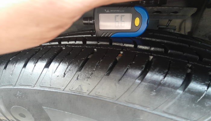 2022 Tata Harrier XZA PLUS 2.0L, Diesel, Automatic, 28,856 km, tyre
