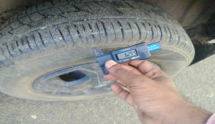 2022 Tata PUNCH ACCOMPLISHED MT, Petrol, Manual, 13,018 km, tyre