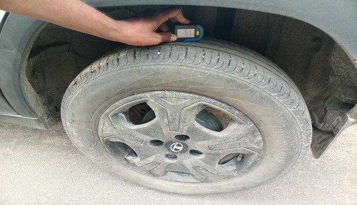 2022 Tata PUNCH ACCOMPLISHED MT, Petrol, Manual, 72,463 km, tyre