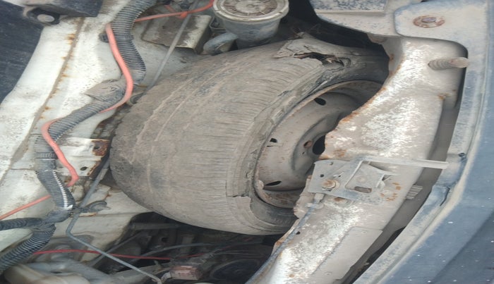 2011 Tata Nano STD, Petrol, Manual, 35,250 km, tyre