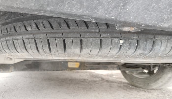 2021 Tata Safari XZ PLUS, Diesel, Manual, 1,24,294 km, tyre