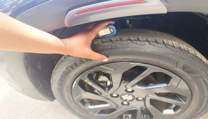 2023 Maruti FRONX DELTA PLUS 1.2L AGS, Petrol, Automatic, 22,783 km, tyre